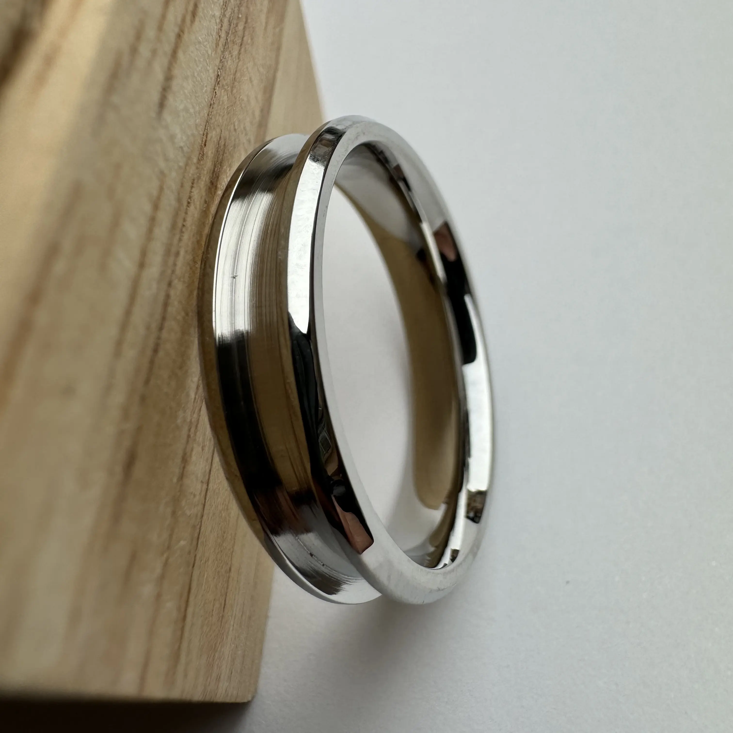 Stainless steel 316L (high grade) single channel inlay ring core 6mm