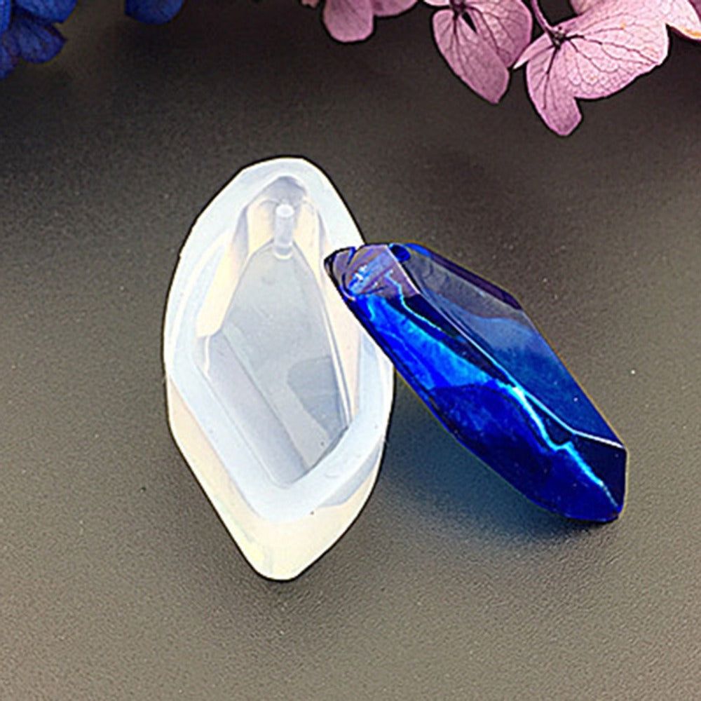 Rhombus pendant style B