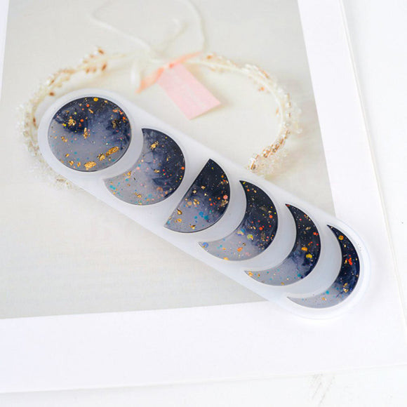 Moon phases mold