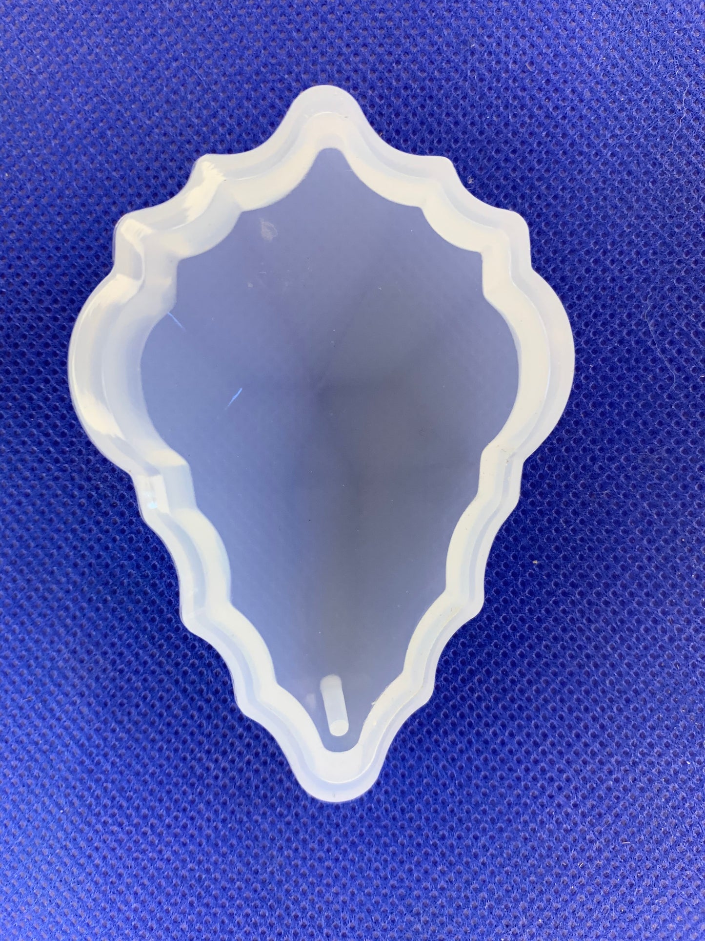 Leaf mold (faceted bottom)