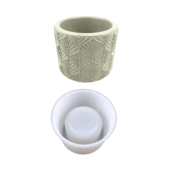 Column plant pot mold with leaf pattern