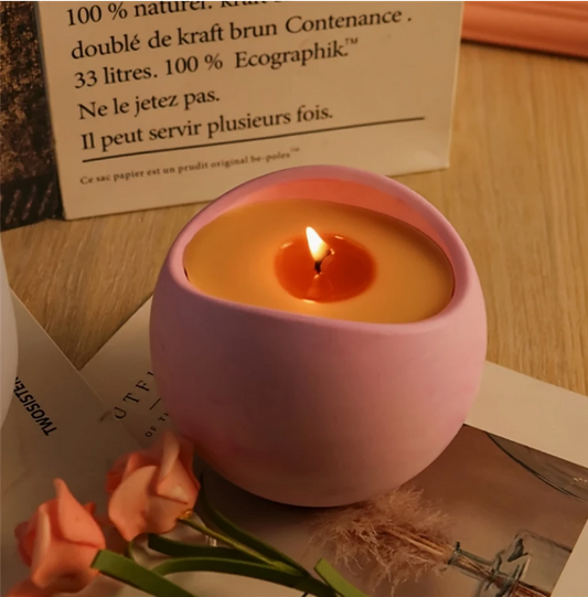 Curved candle cup mold