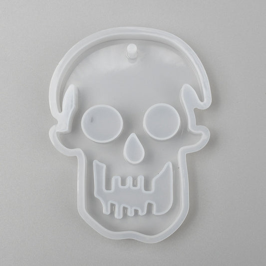 Skull pendant