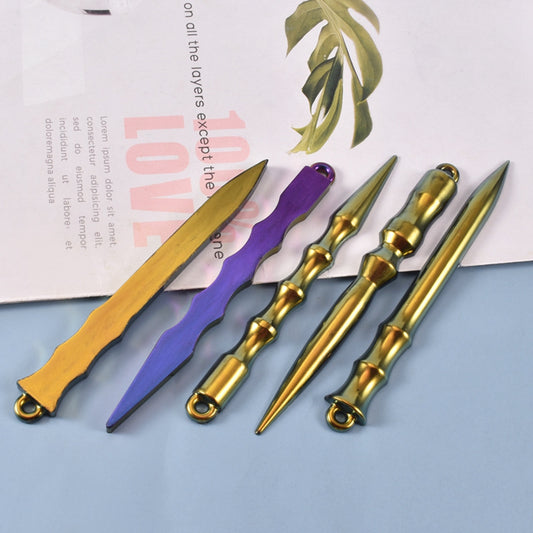 Multiple straight self defense mold